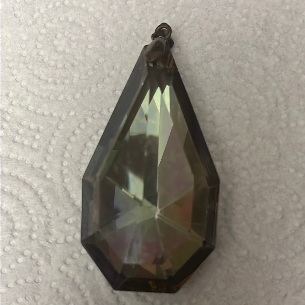 Elegant Crystal Pendant